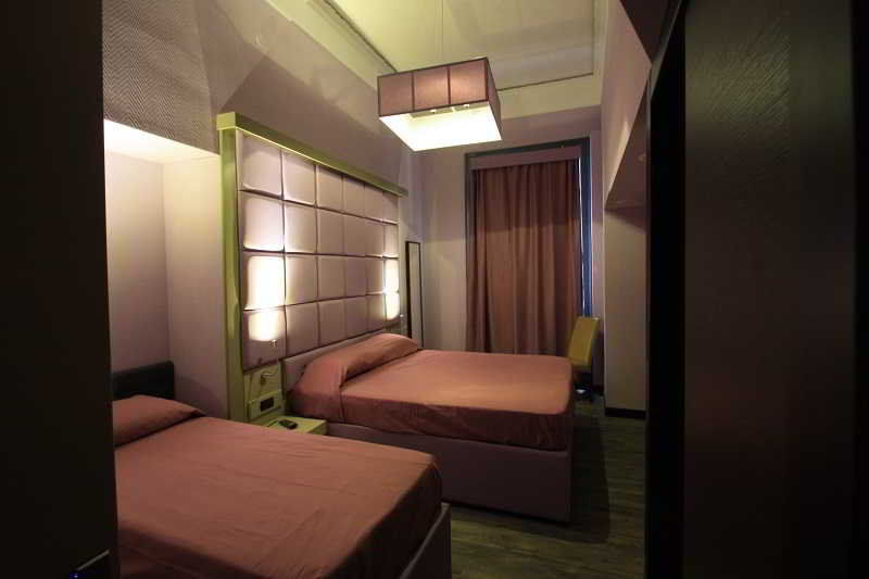 נאפולי Dolce Vita Rooms & Breakfast מראה חיצוני תמונה