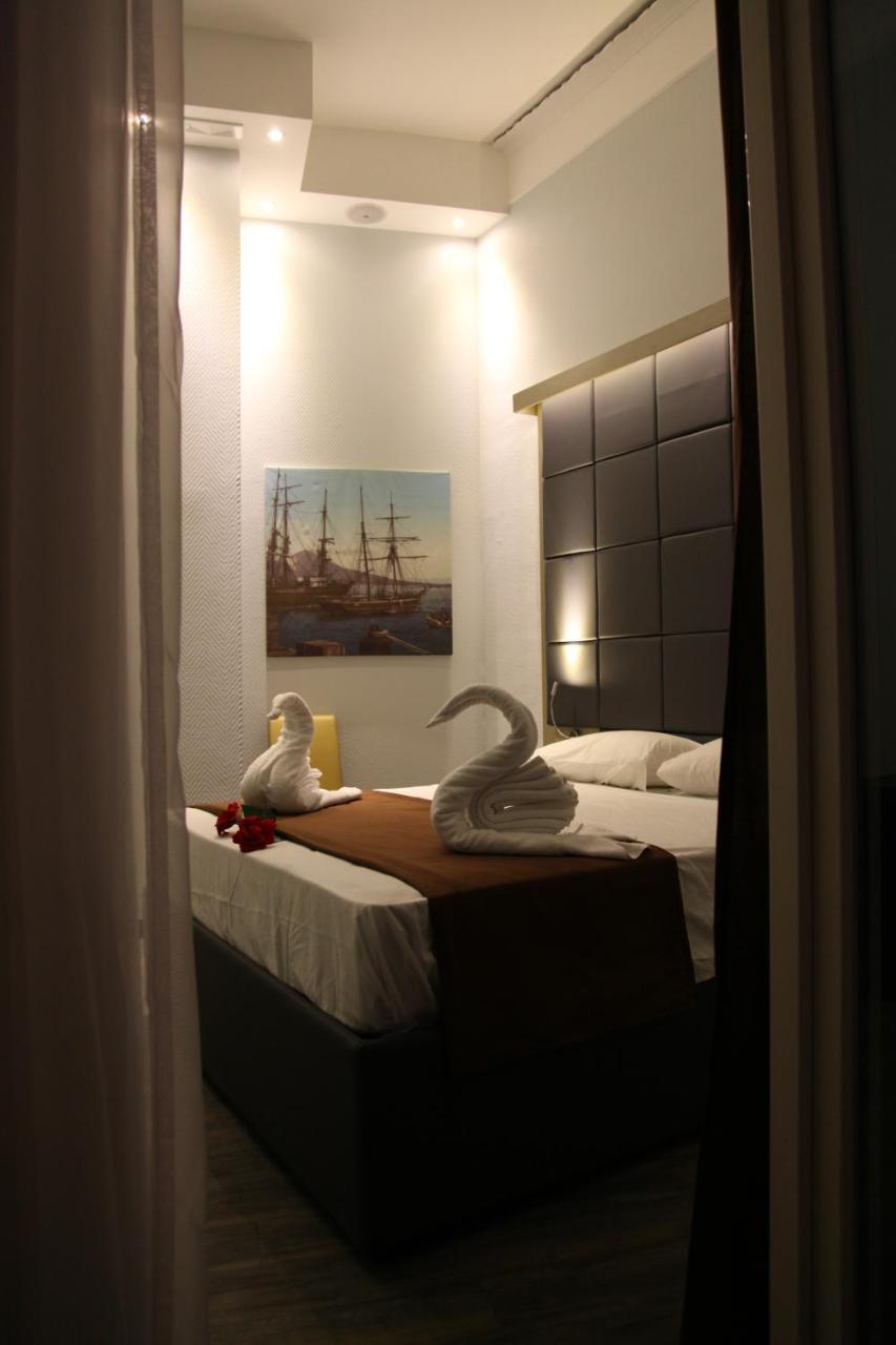 נאפולי Dolce Vita Rooms & Breakfast מראה חיצוני תמונה