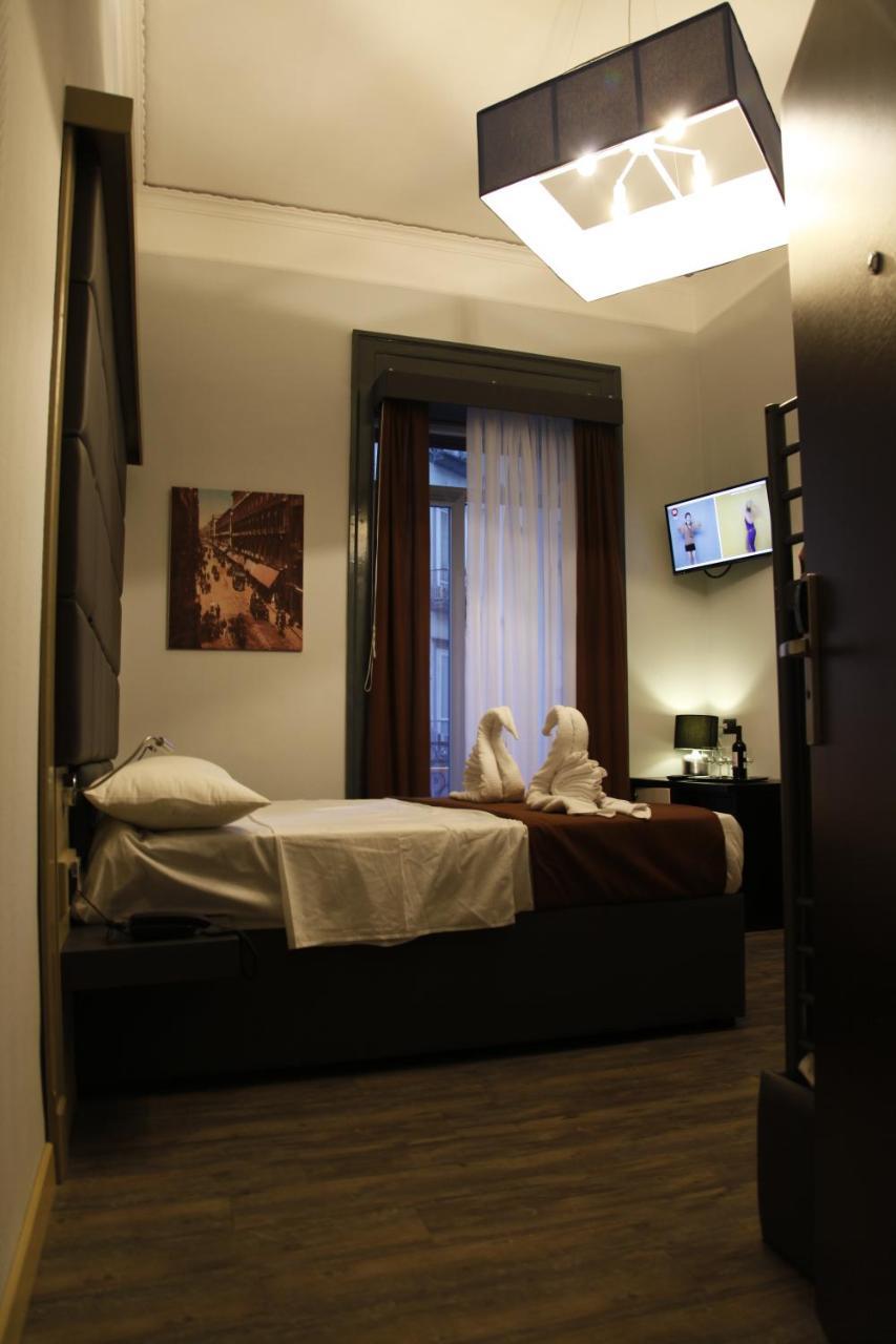 נאפולי Dolce Vita Rooms & Breakfast מראה חיצוני תמונה