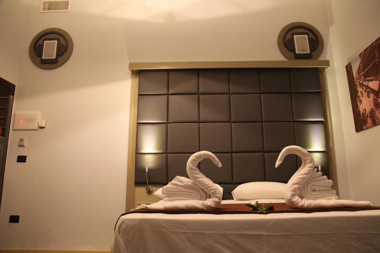 נאפולי Dolce Vita Rooms & Breakfast מראה חיצוני תמונה
